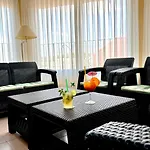 Ninays Hotel 2*
