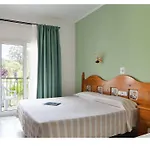 Hotel Ninays 2*
