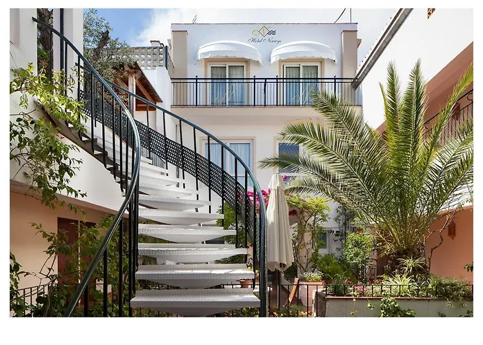 Ninays Szálloda Lloret de Mar