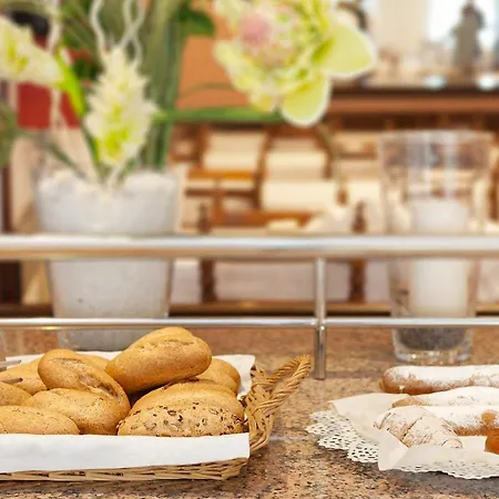 Ninays 2* Lloret de Mar