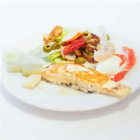 ホテル ニネイス リョレート・デ・マル