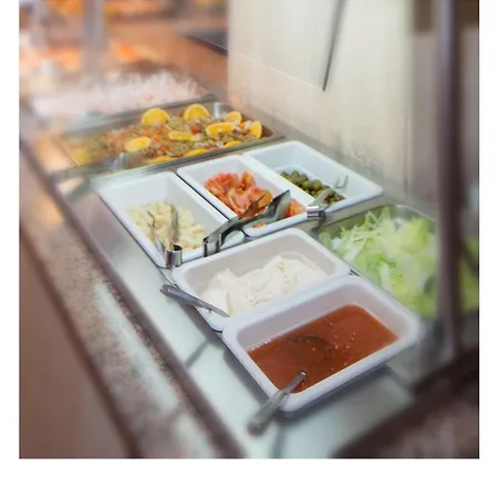 Ninays Отель 2*