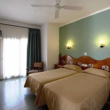 Ninays Льорет-де-Мар