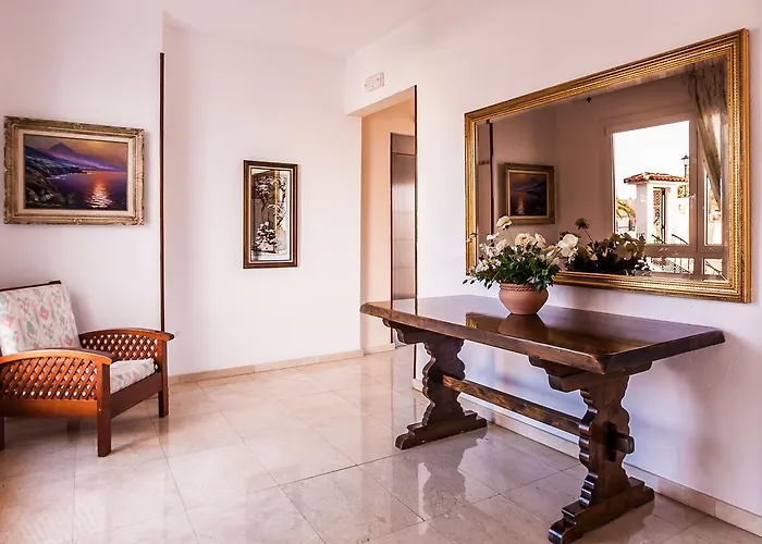 Ninays Отель 2*