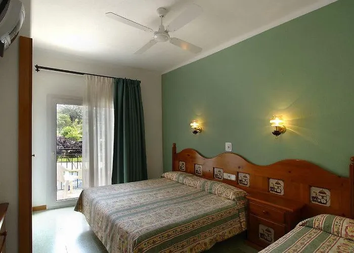 Ninays Льорет-де-Мар